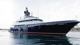 Vallicelli Design reveals 80m Simply Custom concept Ani